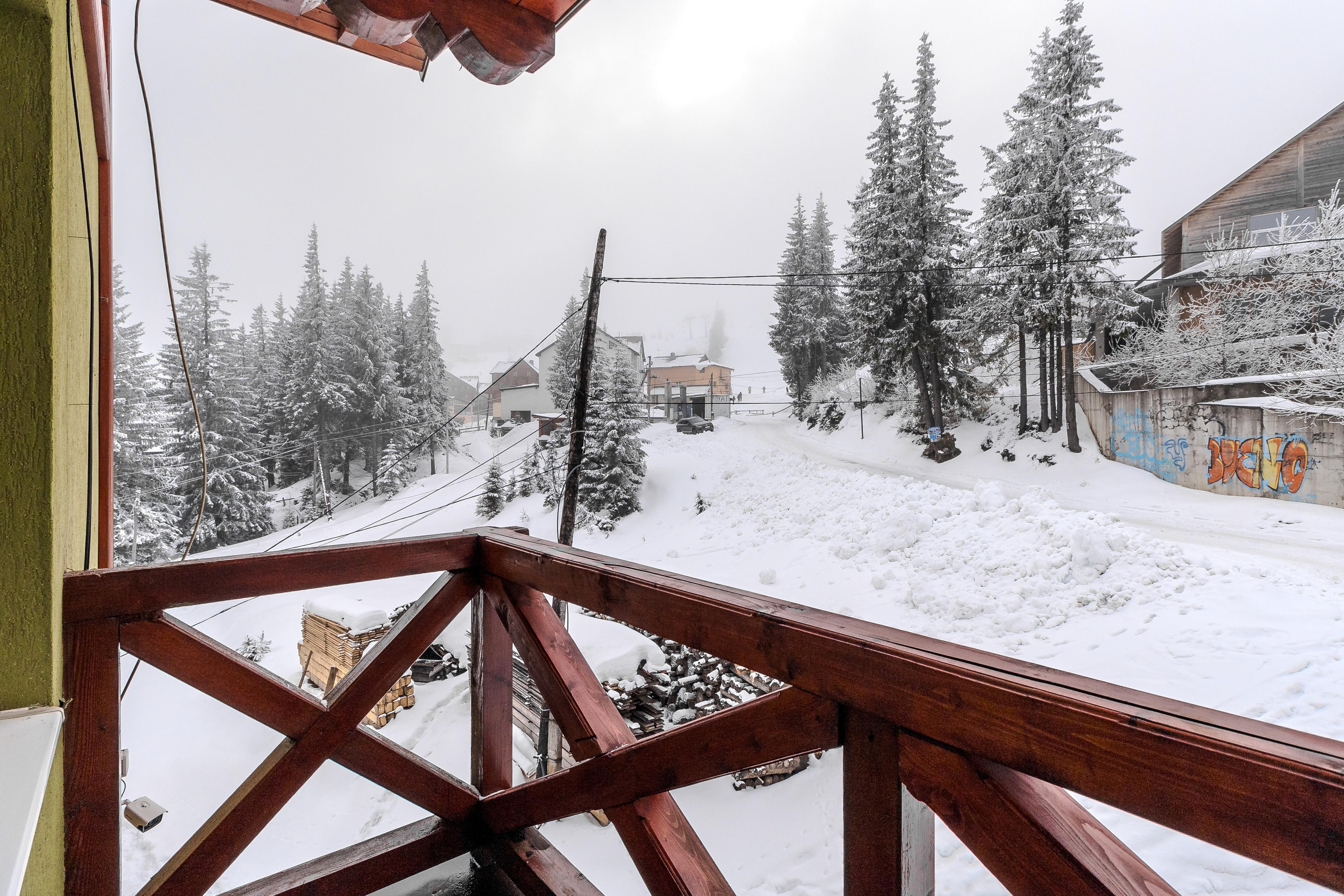 Robert Hotel Dragobrat Exterior foto